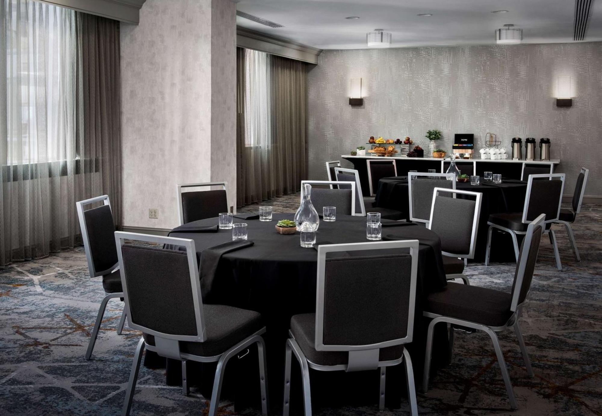 Embassy Suites By Hilton Bethesda Washington Dc Exterior foto